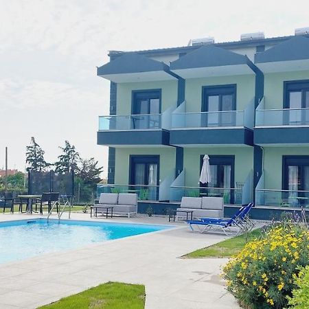 Paramithi Luxury Apartments Nikiti  Bagian luar foto