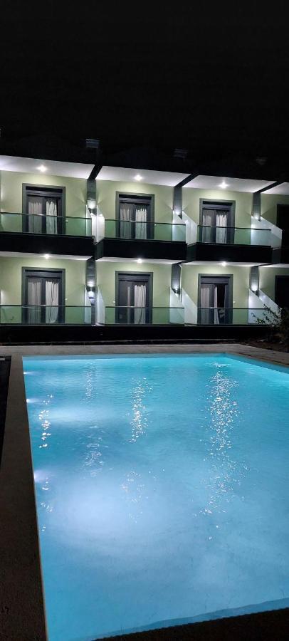 Paramithi Luxury Apartments Nikiti  Bagian luar foto
