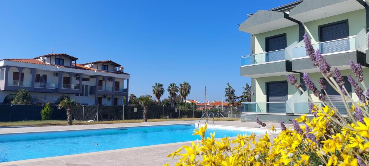 Paramithi Luxury Apartments Nikiti  Bagian luar foto