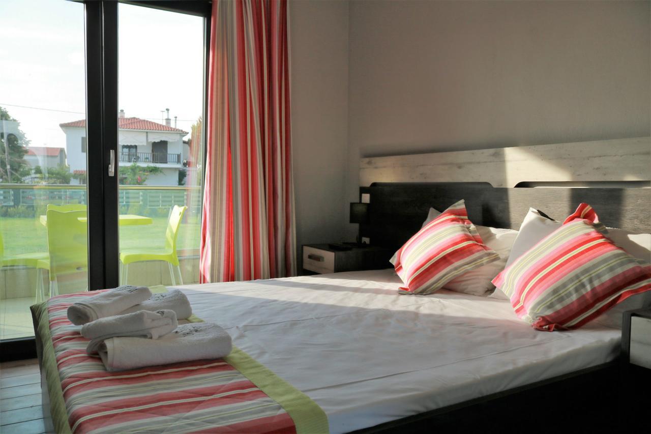 Paramithi Luxury Apartments Nikiti  Bagian luar foto